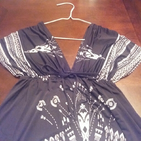 Kimono style blouse/cover-up - Picture 3 of 6